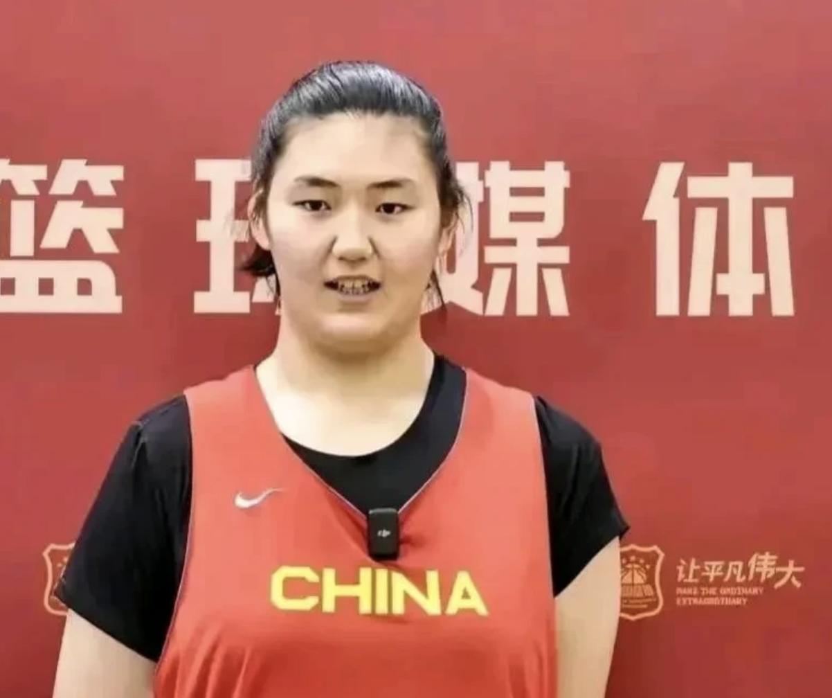 九游体育-张子宇1.0是女篮一把双刃剑！阵容轮换成关键(张子宇和刘禹彤篮球谁厉害)