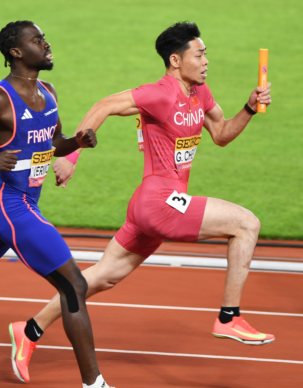 田径比赛：中国铁人接力园满表现(铁人三项接力赛的意义)